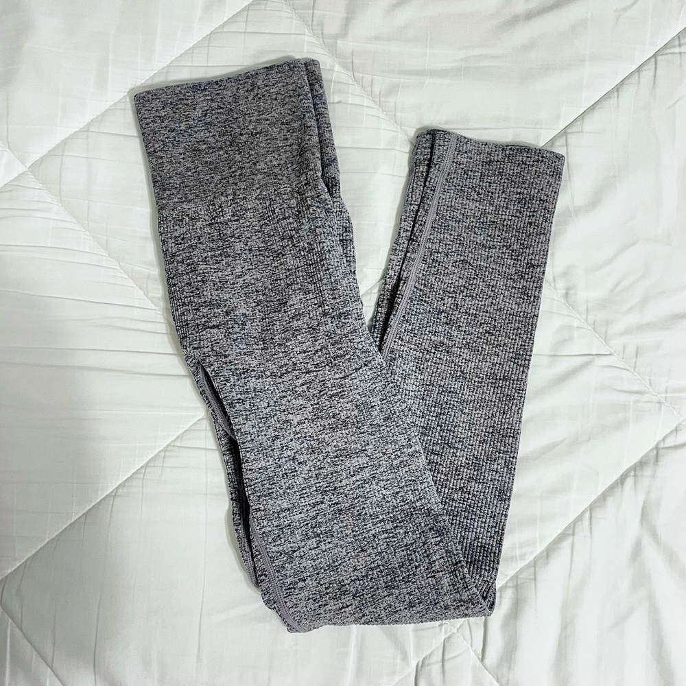 Colsie Women's High Waisted Seamless Ribbed Leggings in Gray